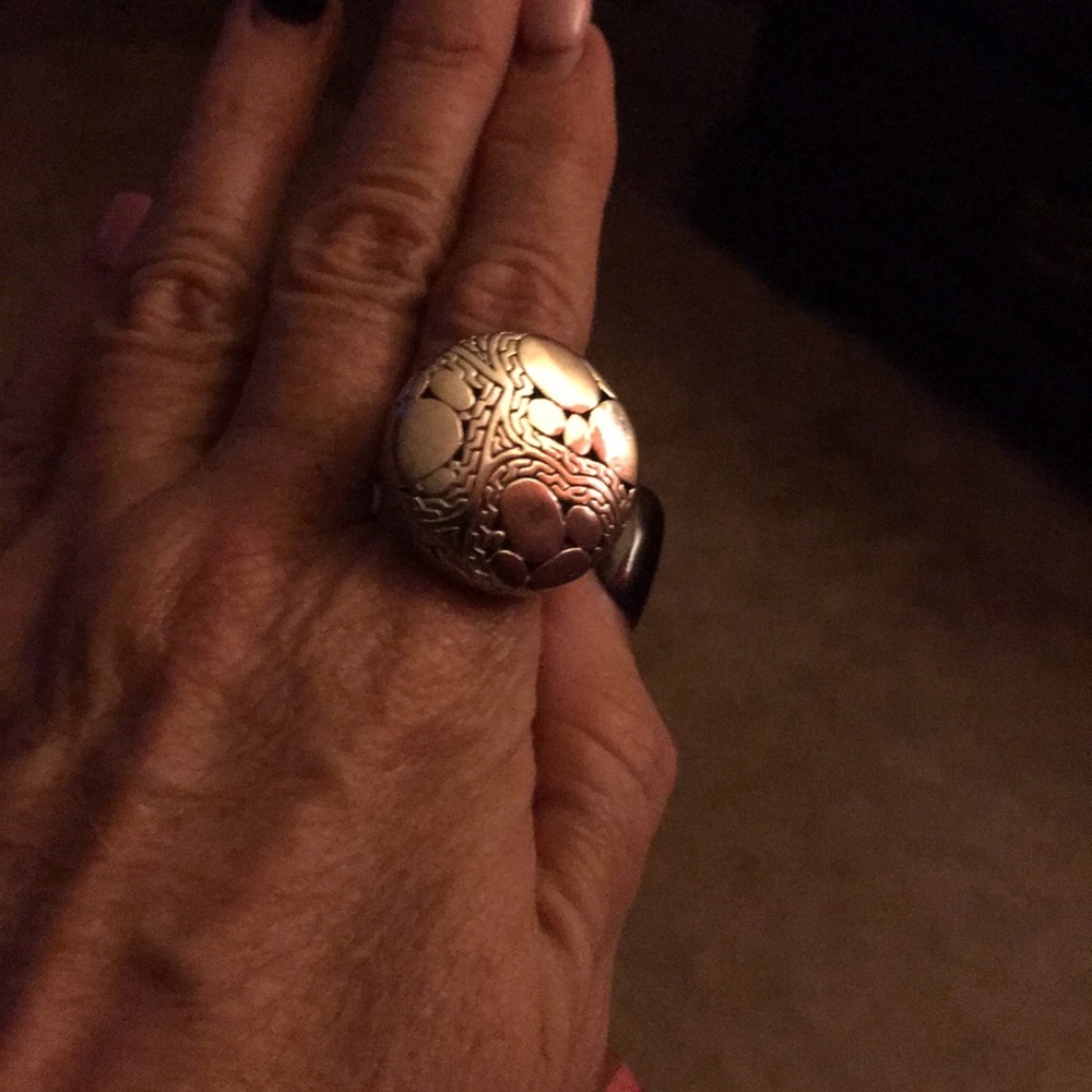 Round Silver Ring - image 1